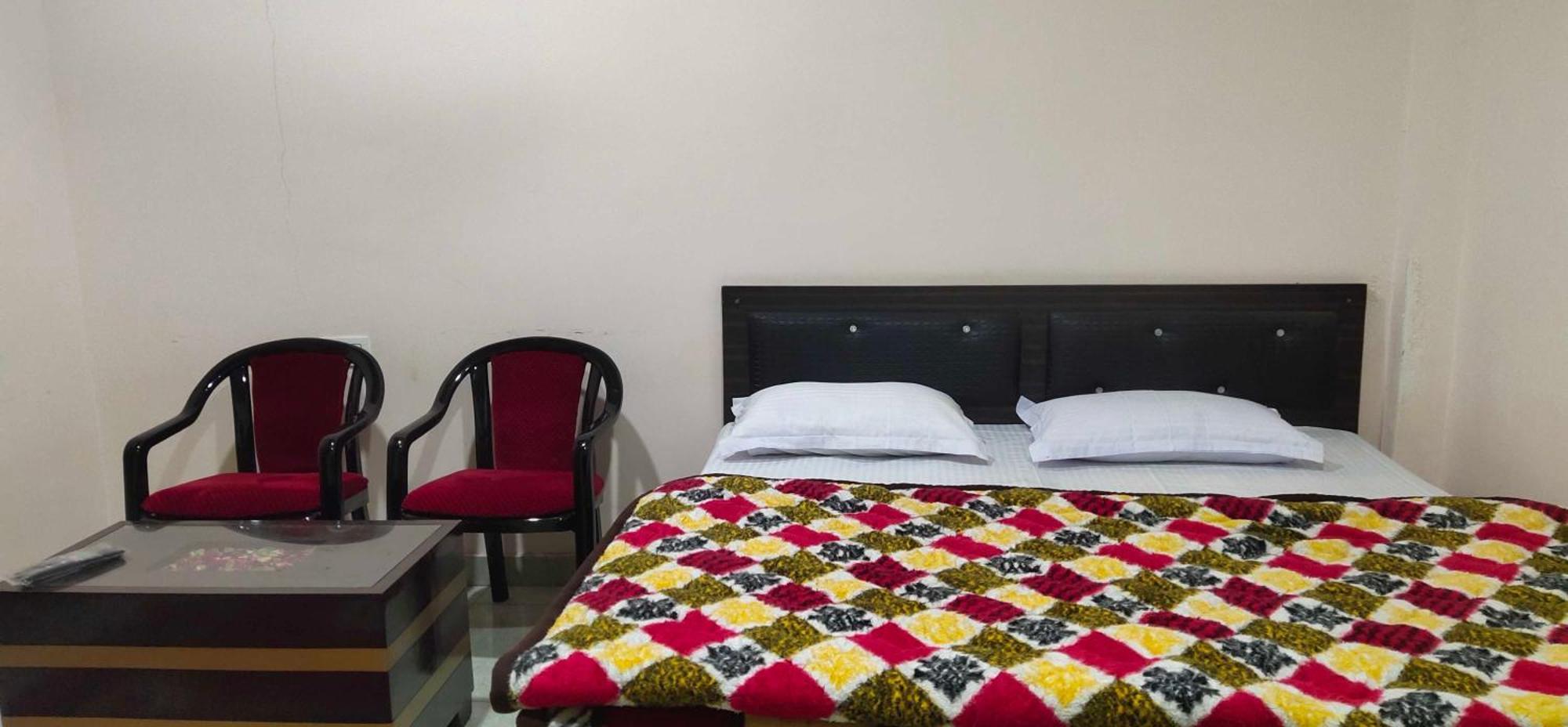 Hotel O Mohani Inn And Banquet 考萨尼 外观 照片